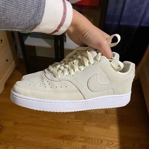 Nike size 8 women, Coconut Milk